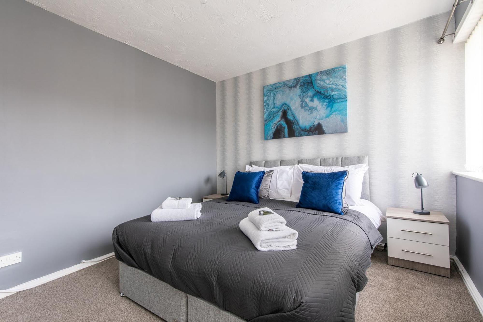 3 Bed Apartment - Perfect For Contractors Near Liverpool Airport 헤일 외부 사진