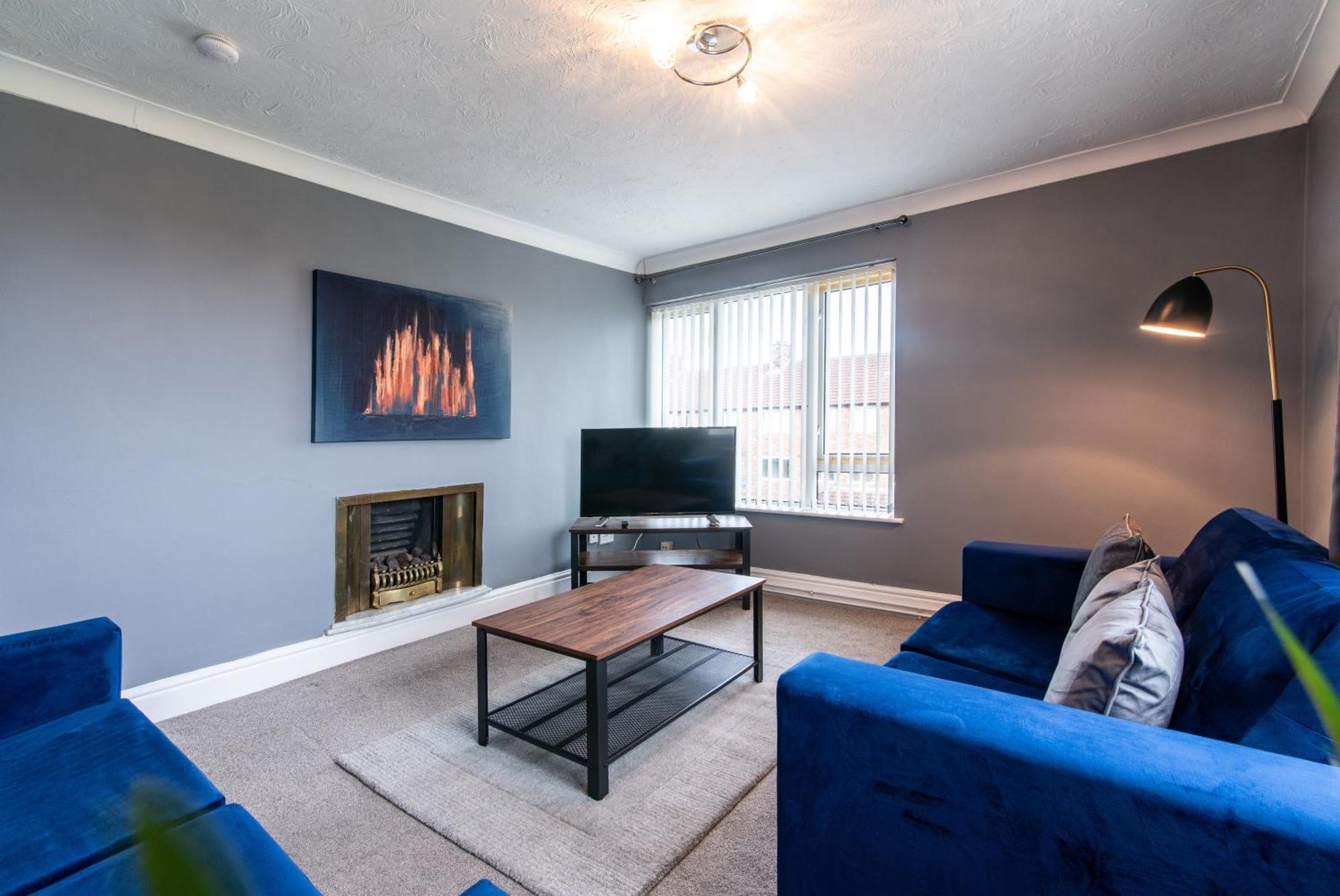3 Bed Apartment - Perfect For Contractors Near Liverpool Airport 헤일 외부 사진